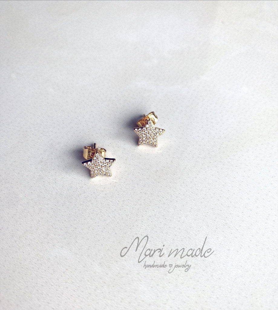 Mini shining star earrings