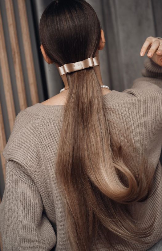 Champagne hair clip