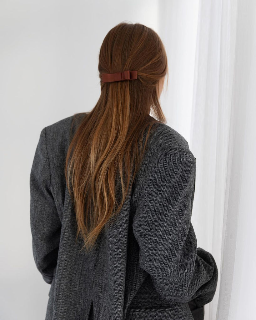 Dark brown ribbon hair clip