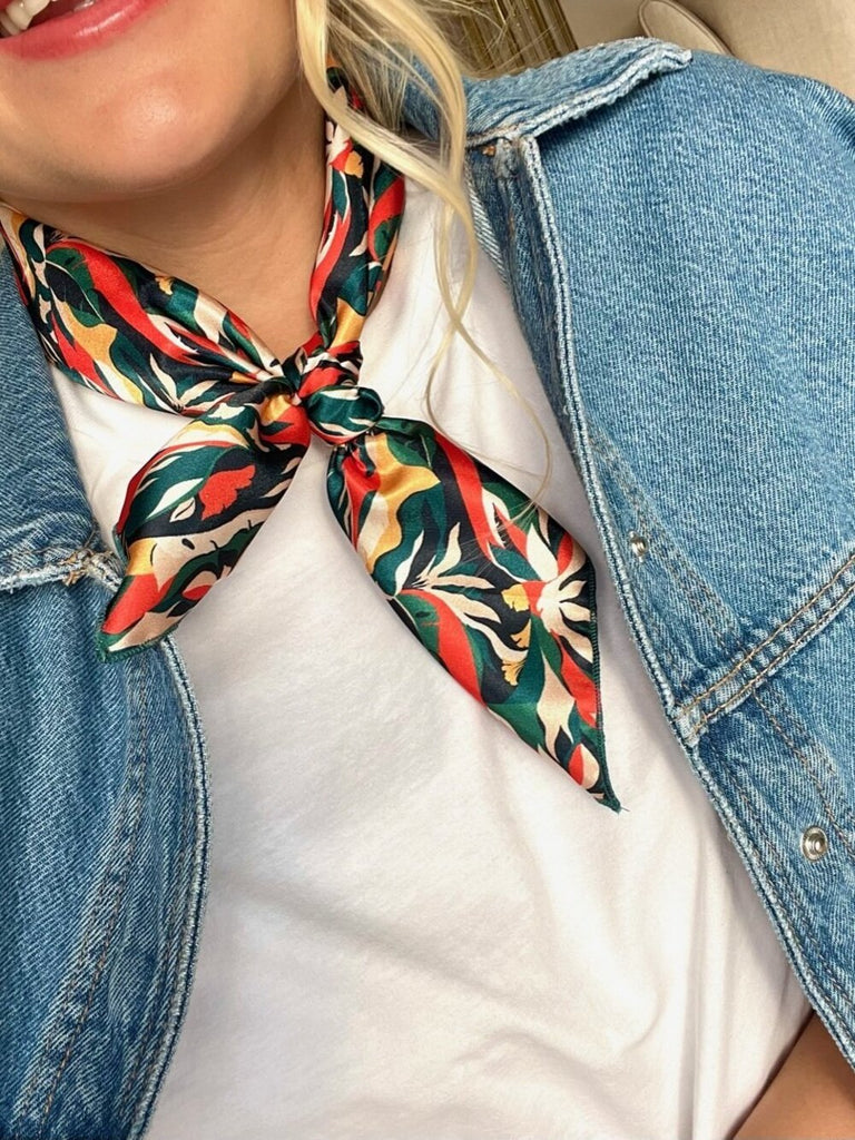 SMALLER SCARF JUNGLE FLOWERS