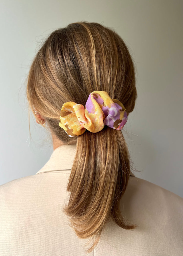 Yellow barrette