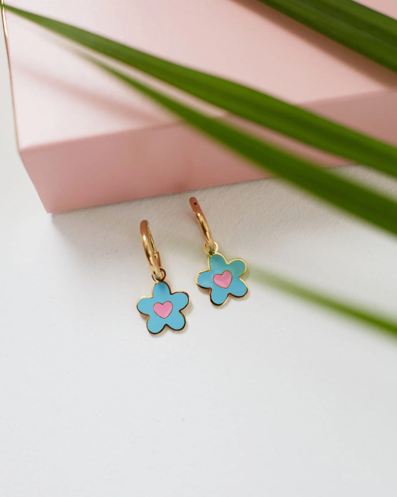 Earrings with blue flowers