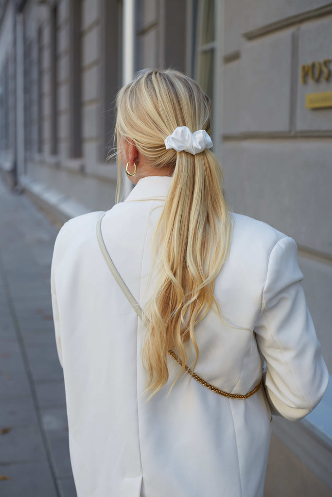 White scrunchie hair clip