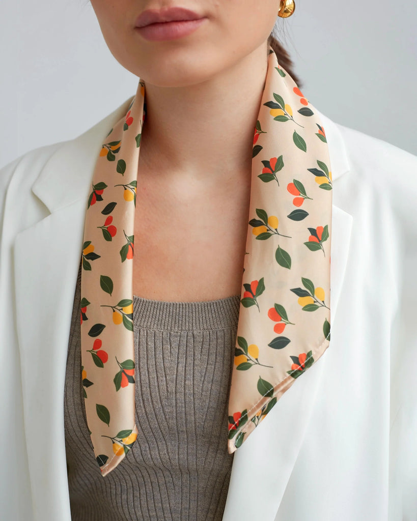 Nude smaller scarf with lemons