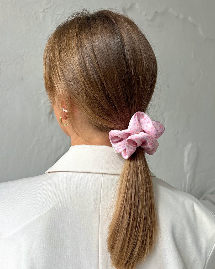 Baby pink scrunchie with flowers