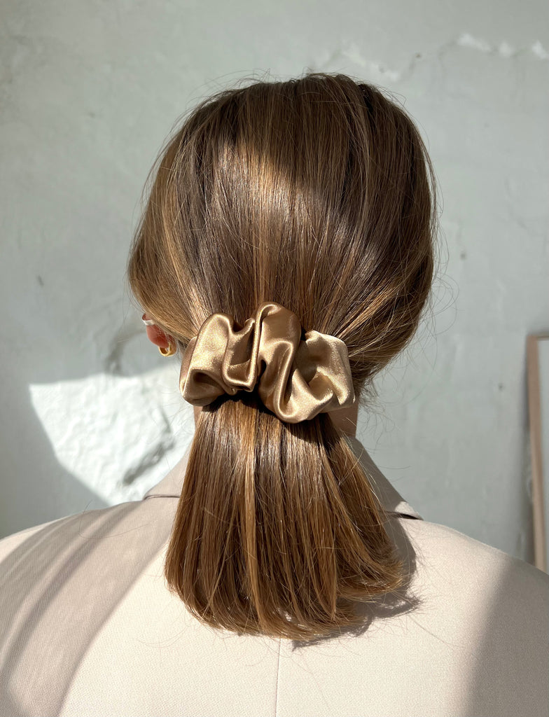 Sparkling brown hair clip