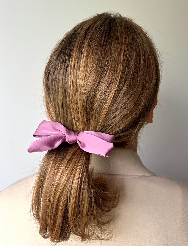 Pink mini bow hair clip