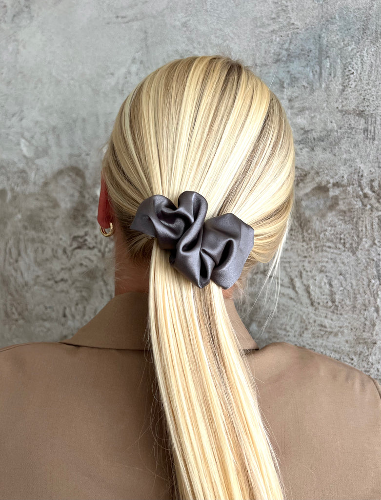 Grey scrunchie hair clip