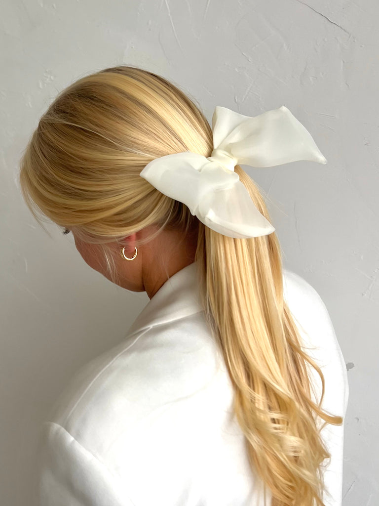 Stunning white bow hair clip