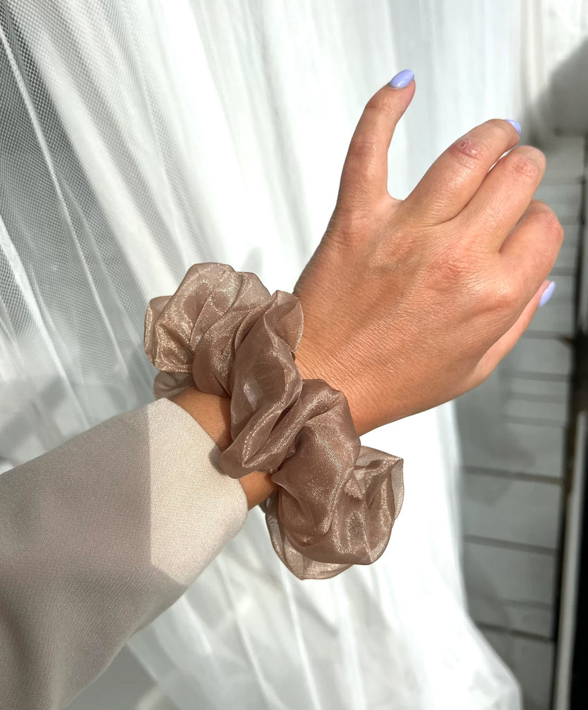 Brown organza scrunchie