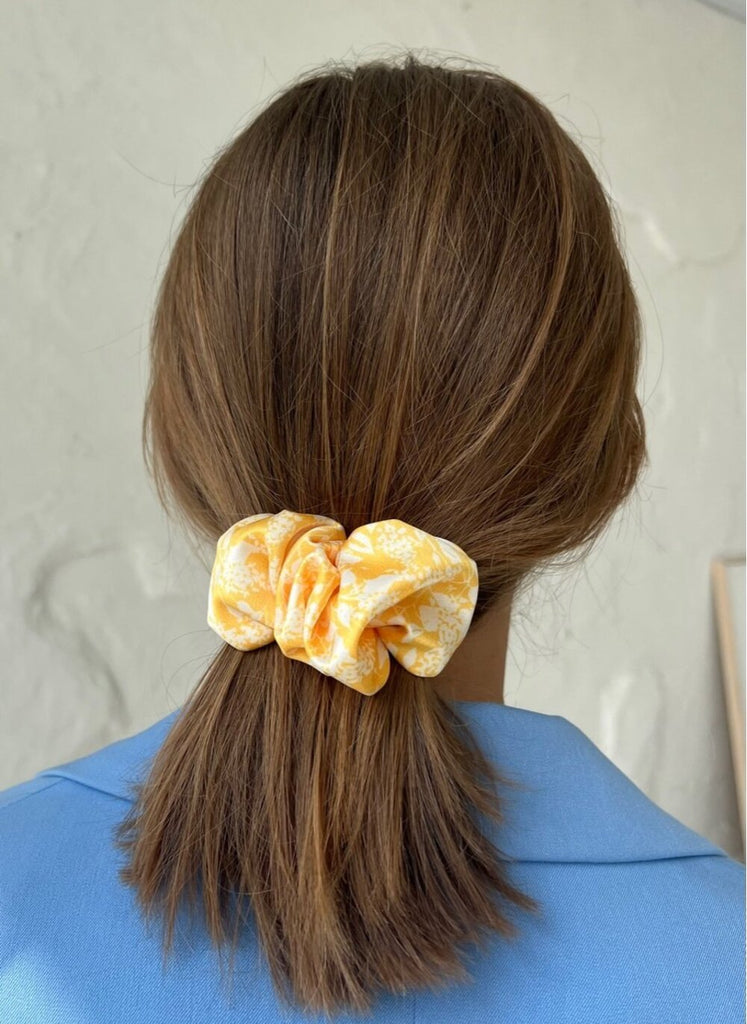 Yellow hair clip