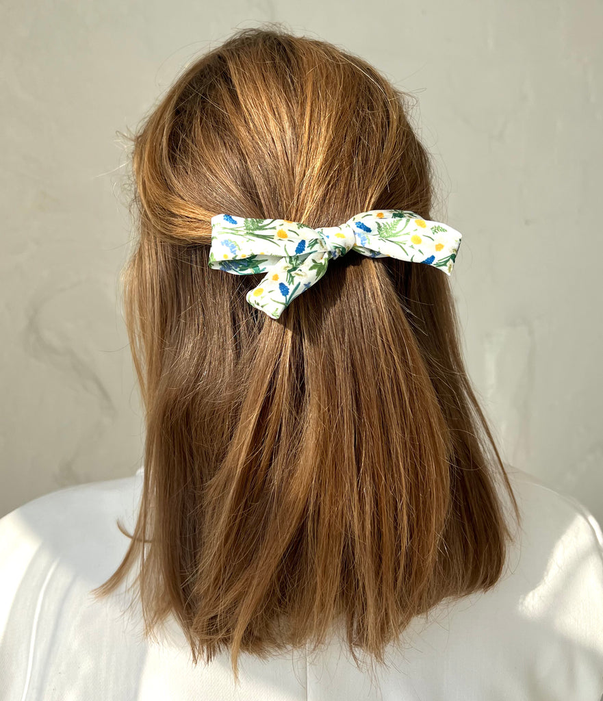 Colorful mini bow hair clip