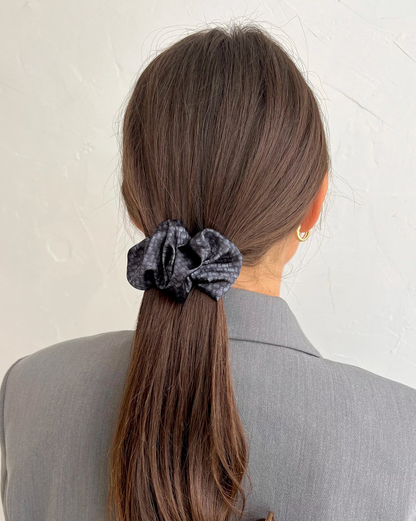 Dark grey scrunchie hair clip