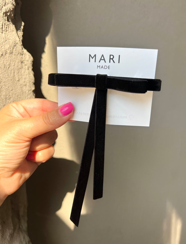 Velvet black ribbon barrette