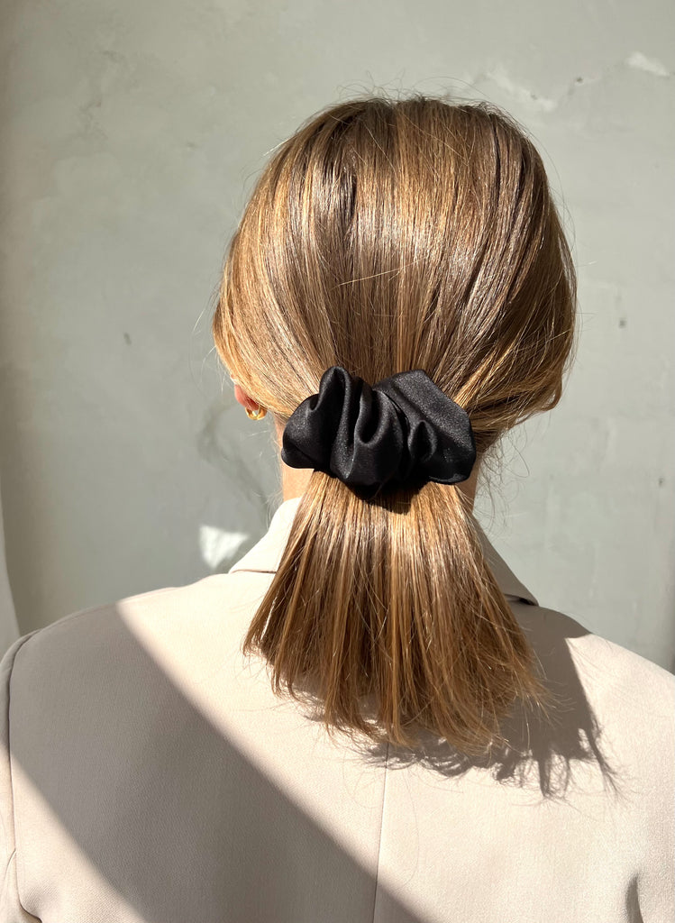 Black hair clip for women and girls