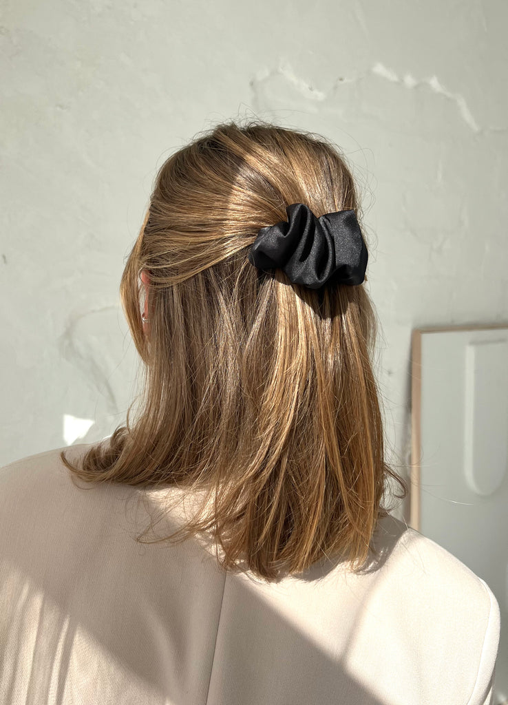 Universal hair clip