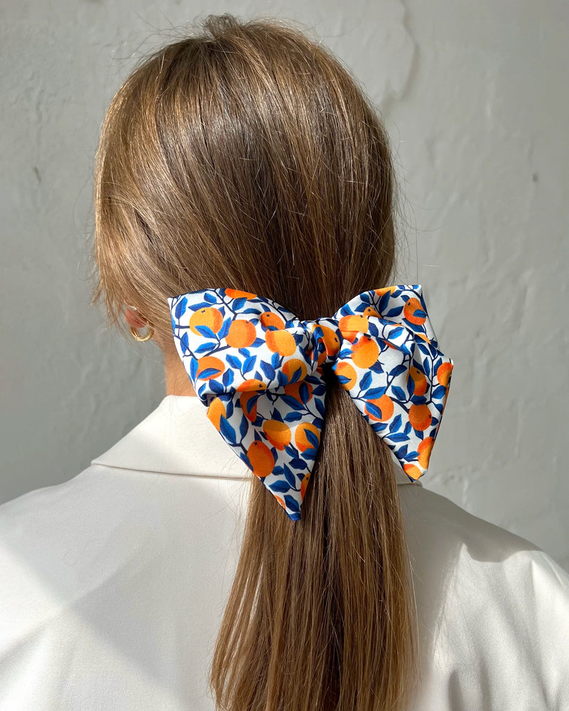 Stylish bow hair clip