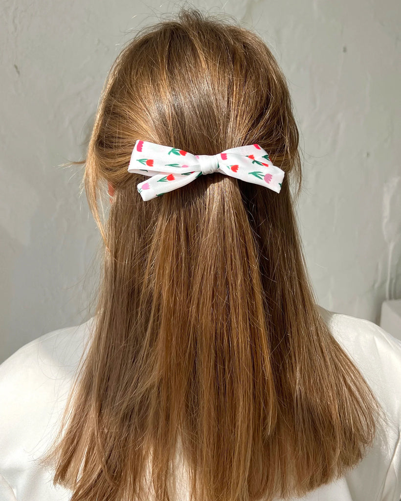 Stylish mini bow hair clip for women