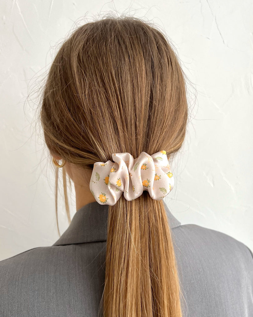 Nude hair clip made in Lithuania