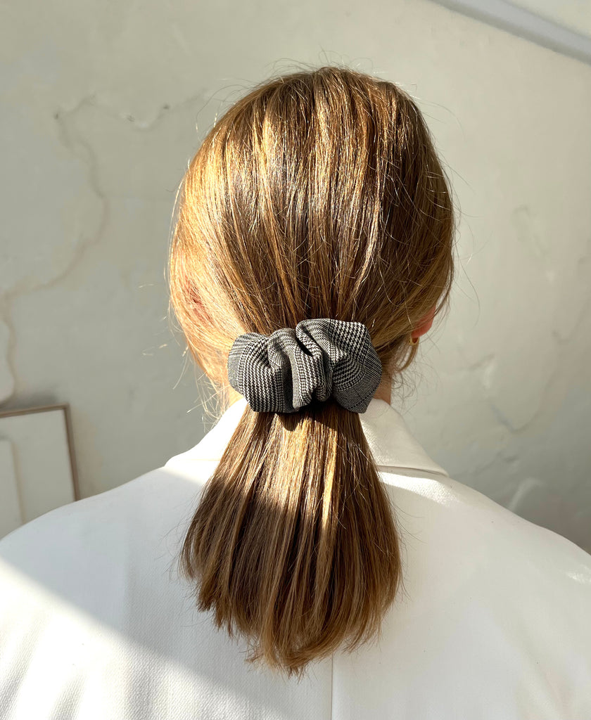 Brown scrunchie hair clip