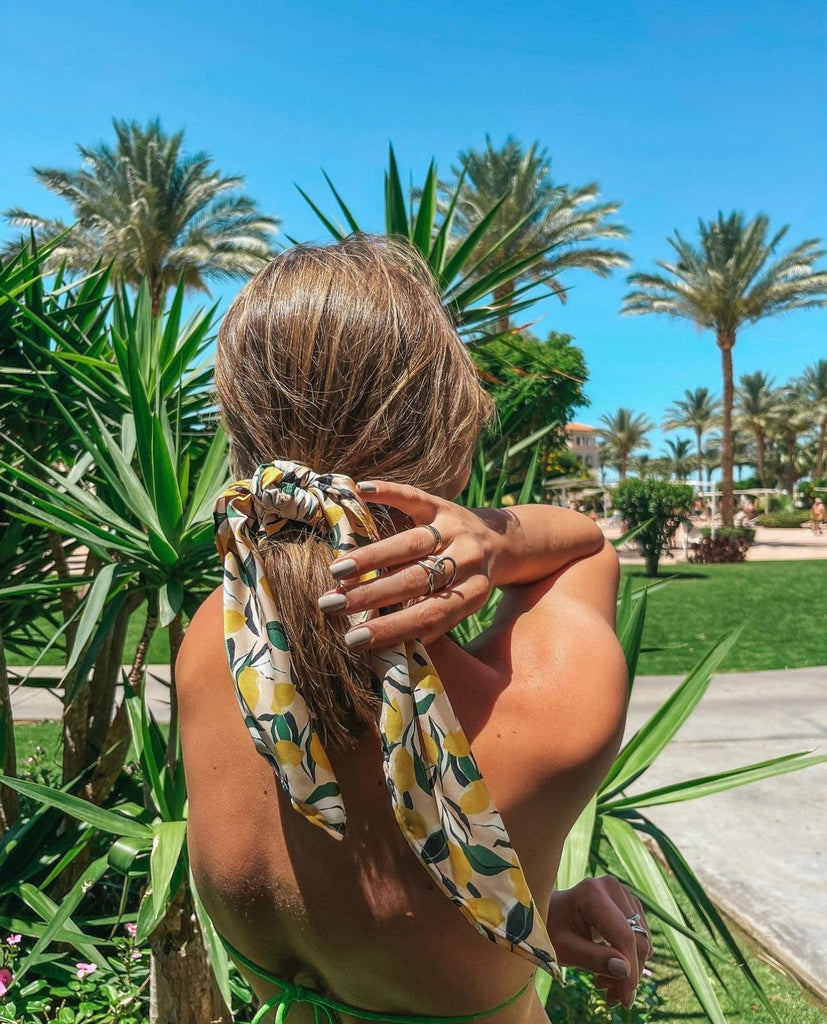 Small lemon scarf for summer