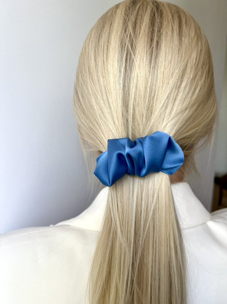 Sea blue scrunchie barrette