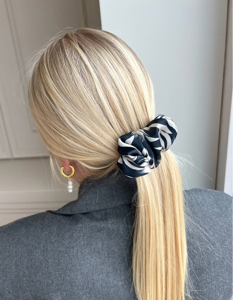 Zebra scrunchie hair clip