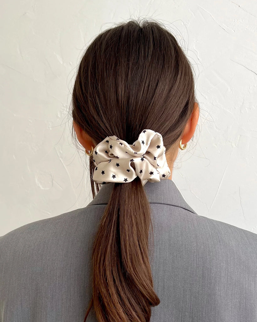 Large nude scrunchie