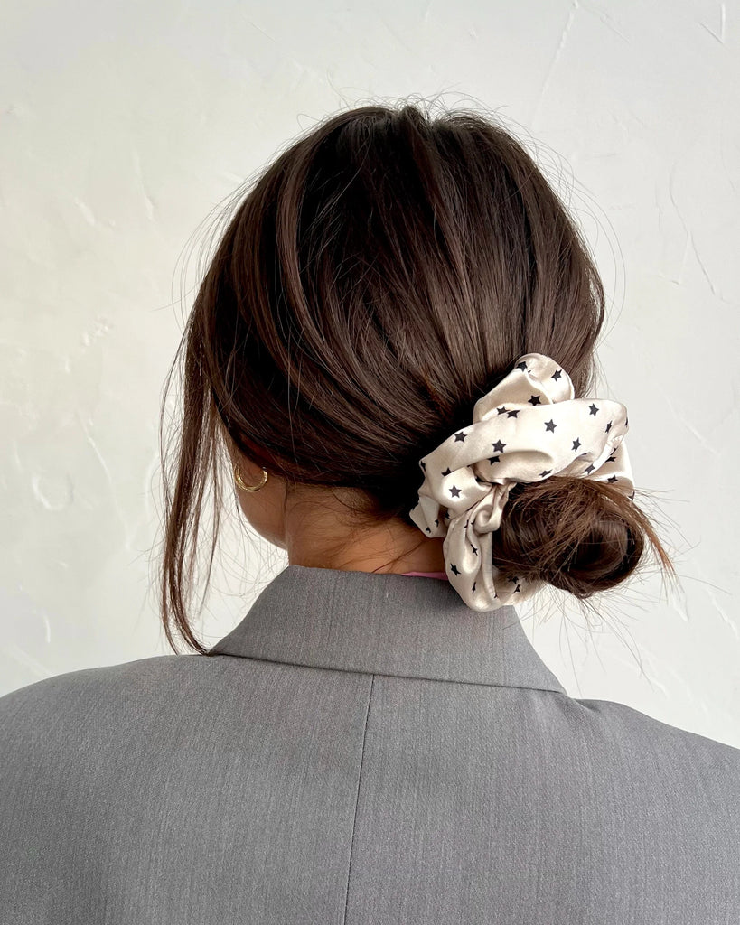 Larger size nude scrunchie with stars