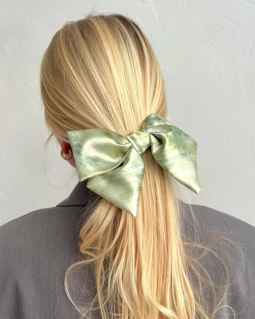 Light green bow hair clip