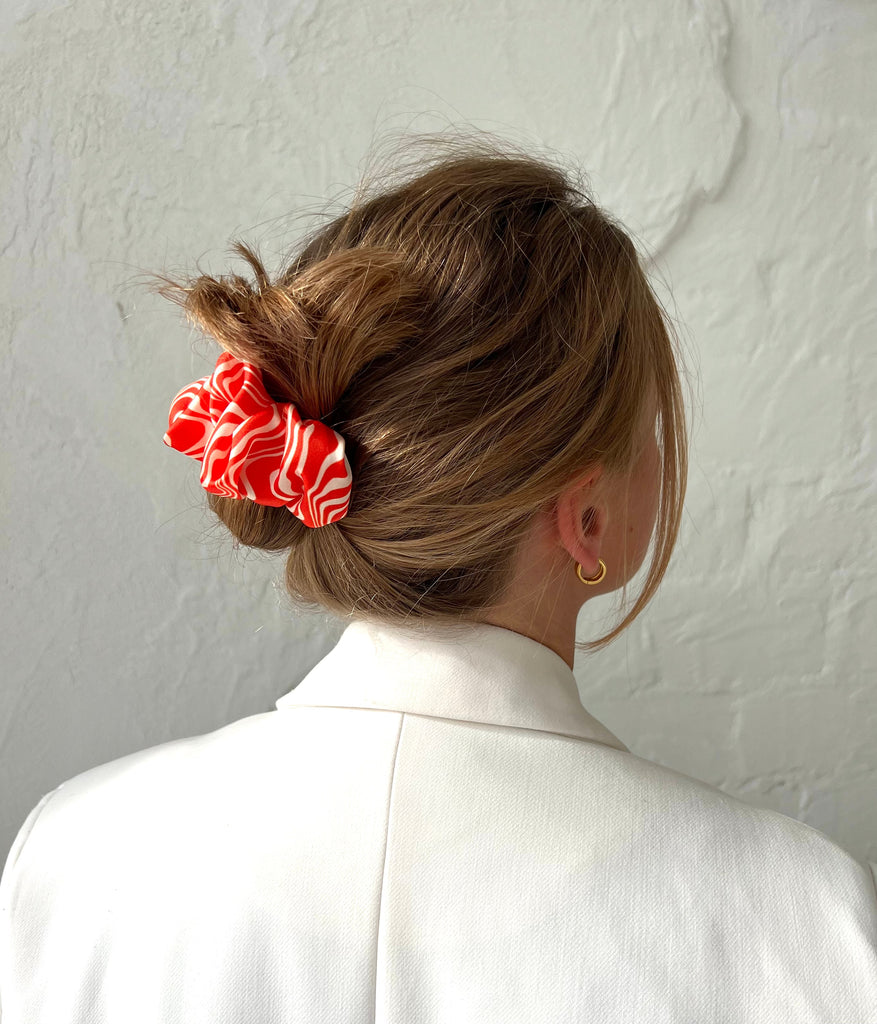 Orange scrunchie hair clip