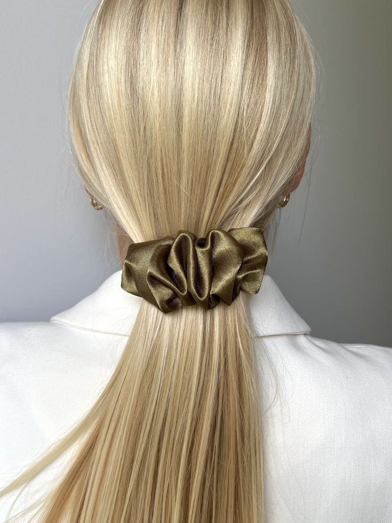 Sparkling khaki scrunchie hair clip