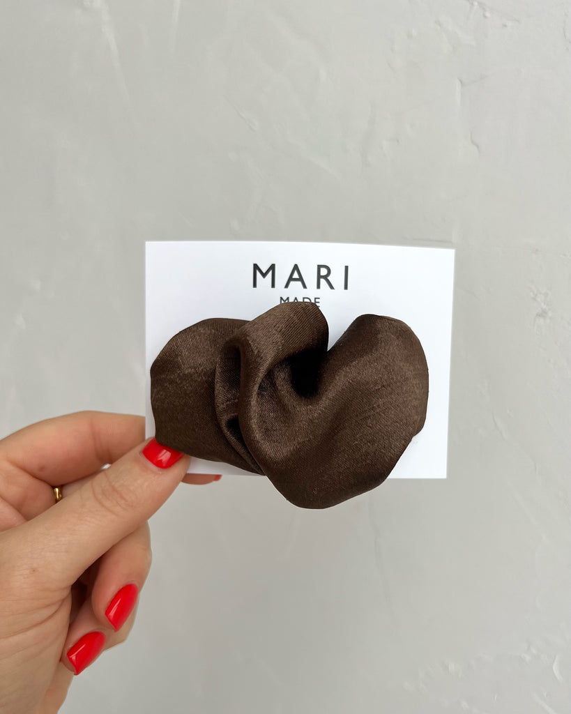 CEDAR SCRUNCHIE BARRETTE