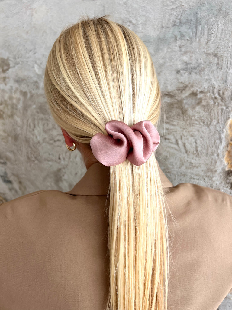 Baby pink scrunchie hair clip