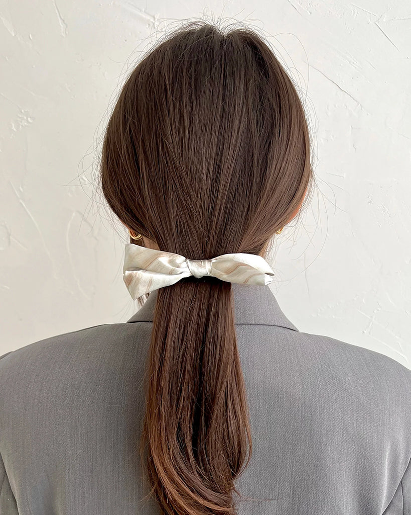 Quartz mini bow hair clip