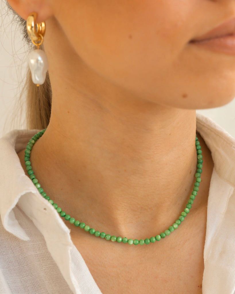 Minimalist green necklace