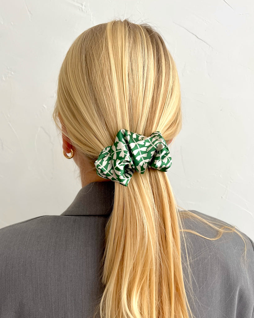 Stylish and bright hair clip