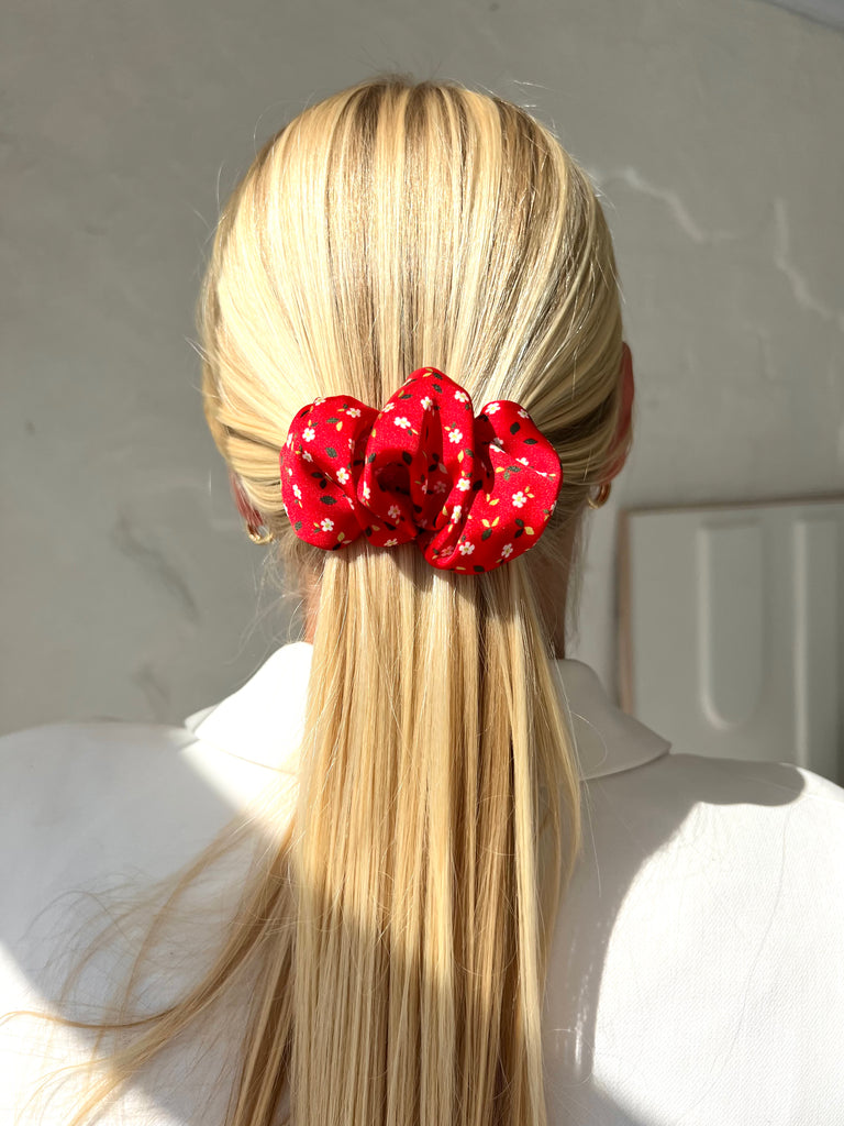 Red scrunchie barrette with flowers