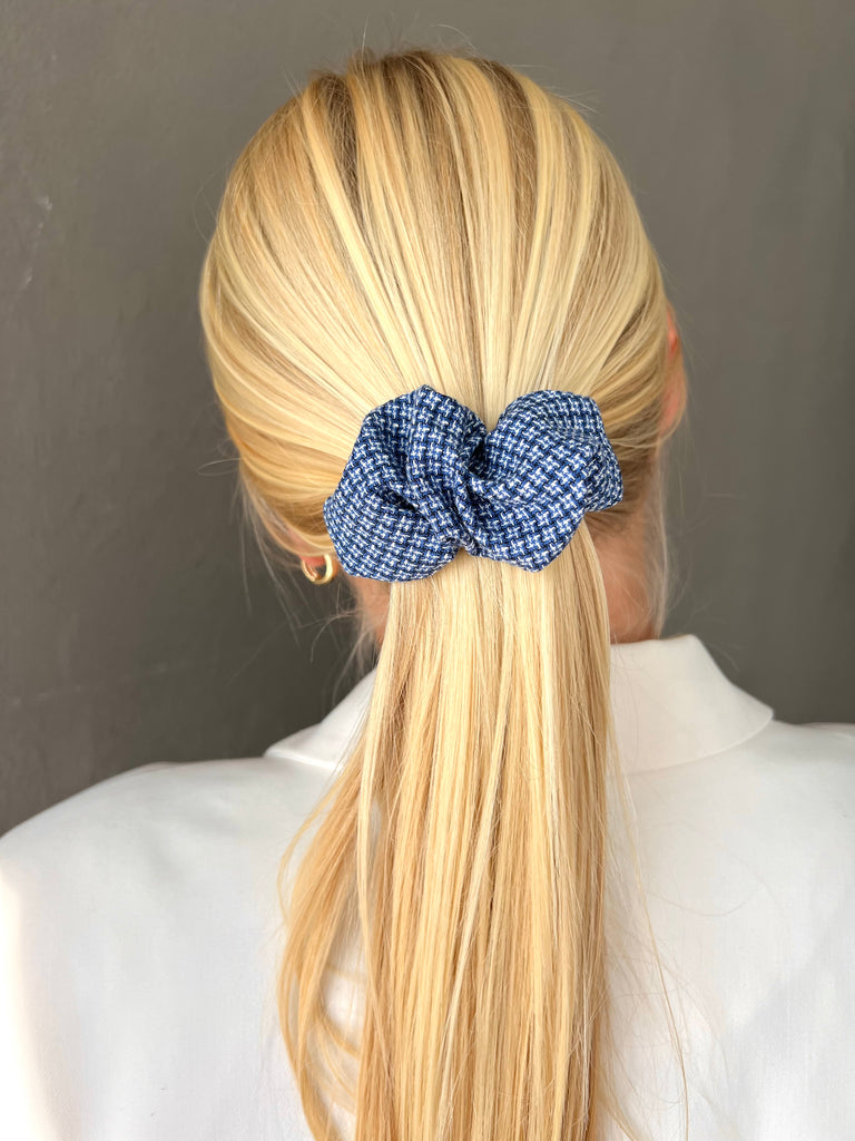 Exclusive fabric scrunchie hair clip