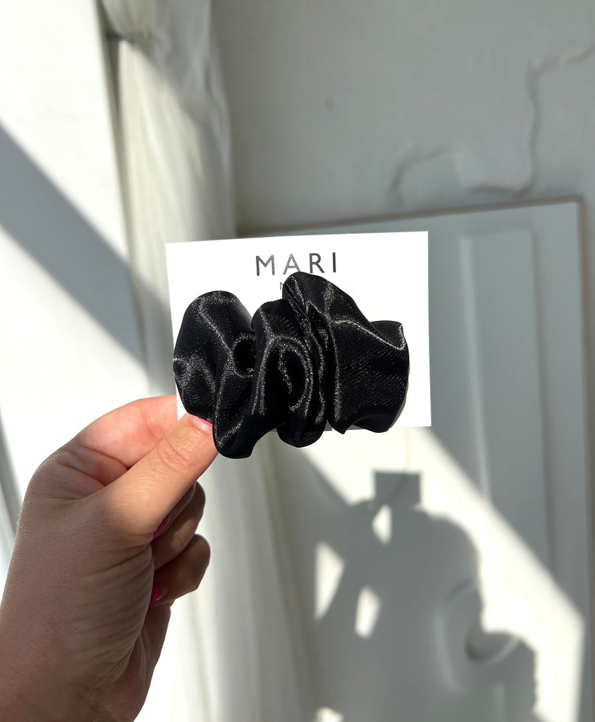 Sparkling black scrunchie barrette