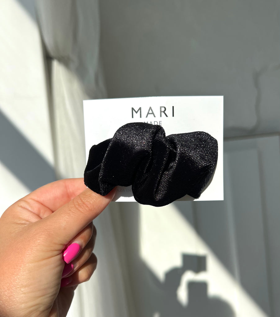 VELVET BLACK SCRUNCHIE BARRETTE