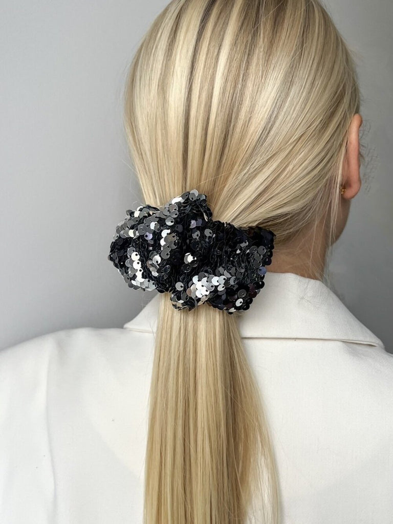 Sparkling black and silver scrunchie barrette