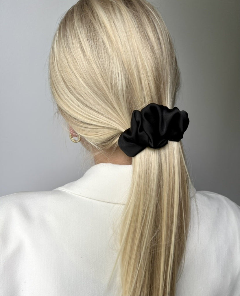 Universal scrunchie barrette