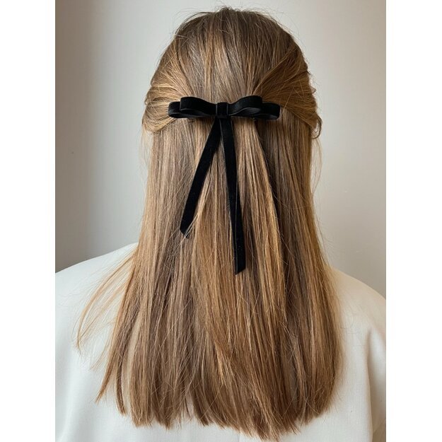 Elegant black hair barrette