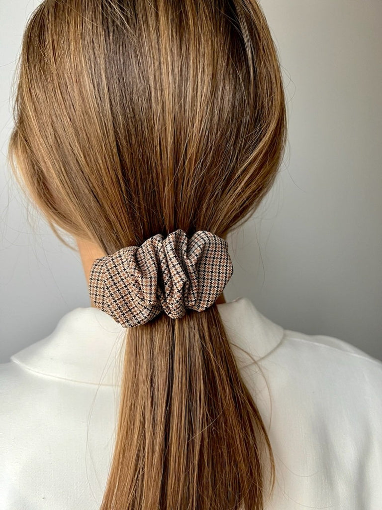 Brown stylish hair clip