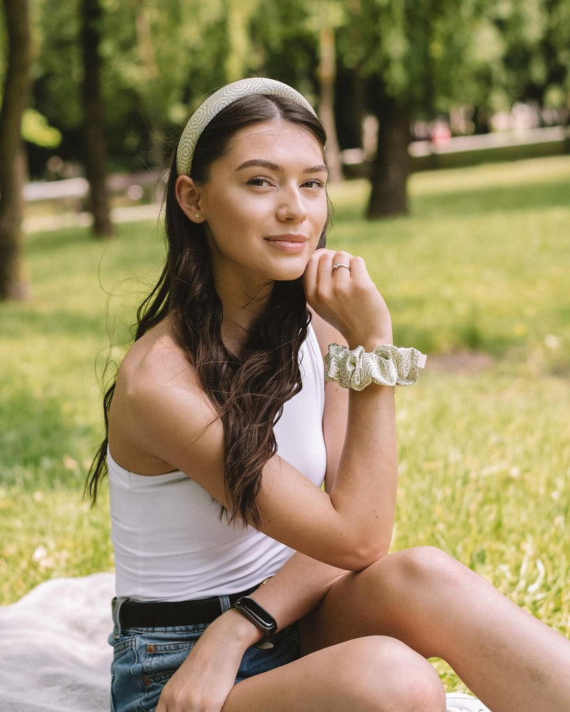 Light green plain headband for summer