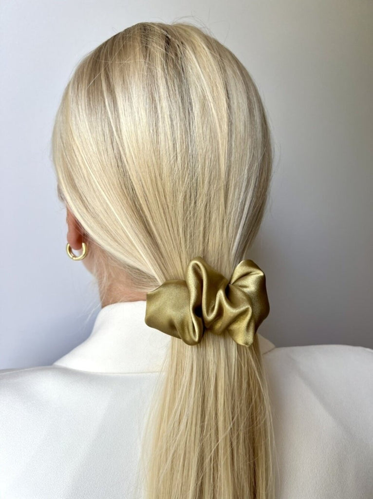 MUSTARD SCRUNCHIE BARRETTE