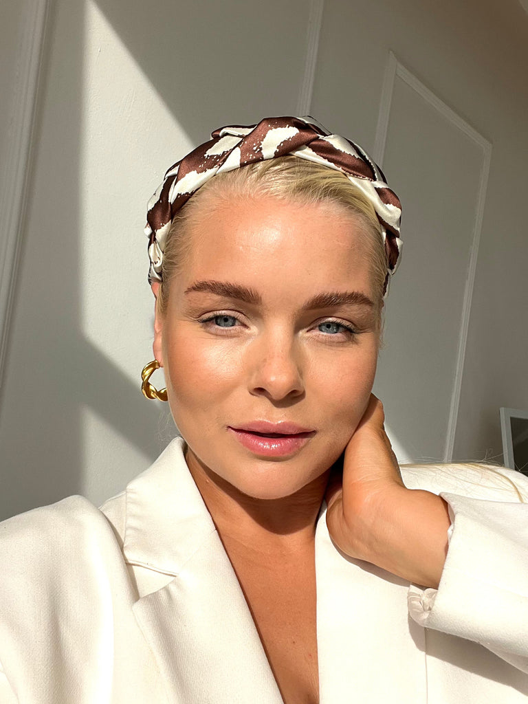 Brown and white headband