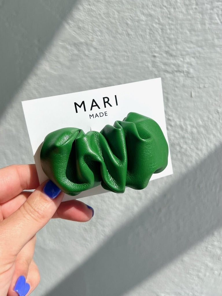 OXFORD GREEN ECO LEATHER SCRUNCHIE BARRETTE