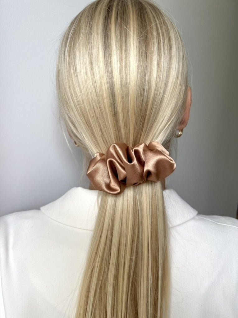 BRONZE SCRUNCHIE BARRETTE